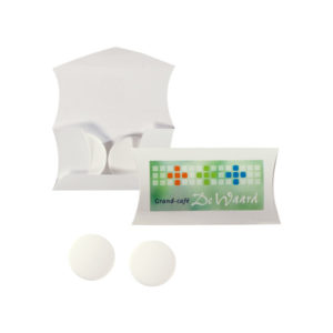 Kartonhülle mit 2 großen Mints