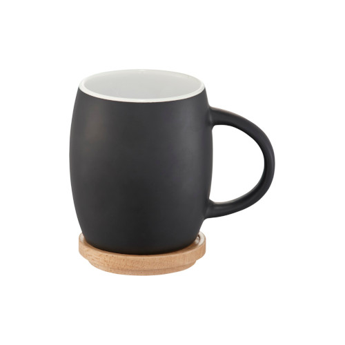 Tasse mit Holz Untersetzer schwarz-weiß