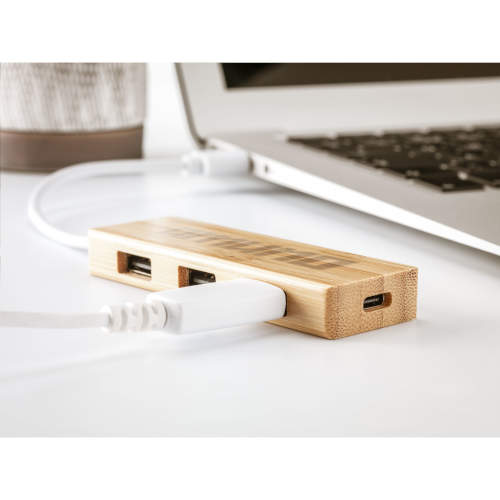USB-Hub aus Bambus